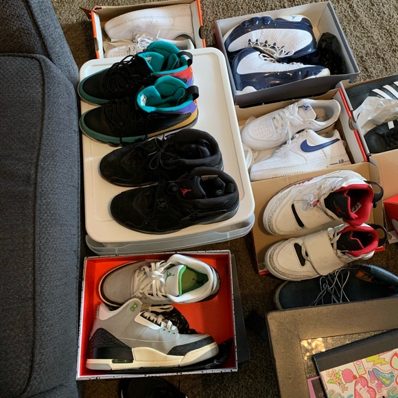 Shoes - Picture 1 of 8